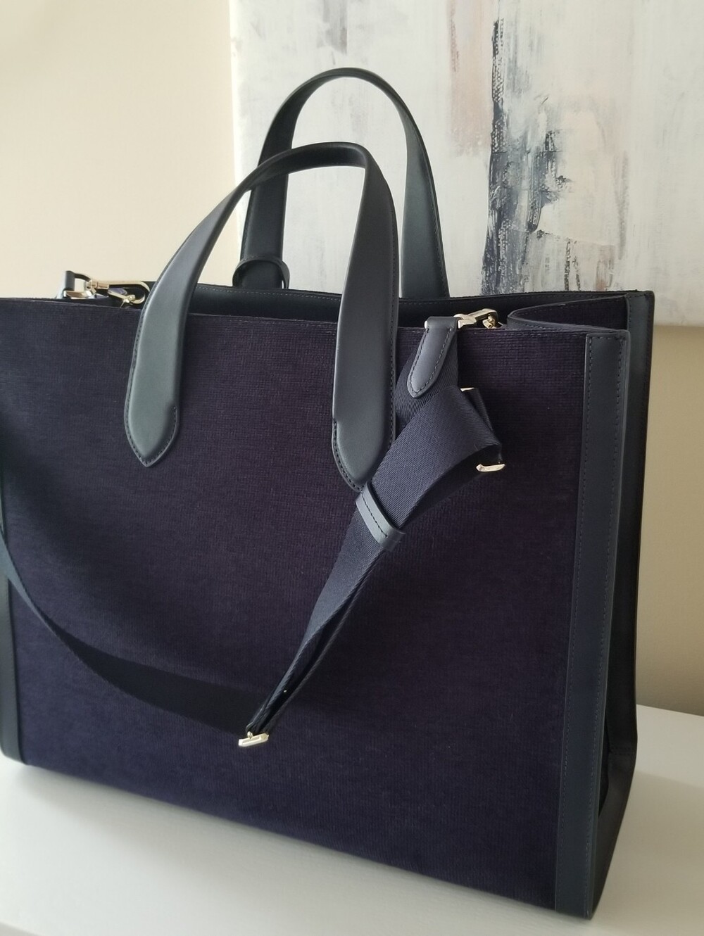Kate Spade New York Manhattan Bunny Tote Bag - Picture 5 of 13